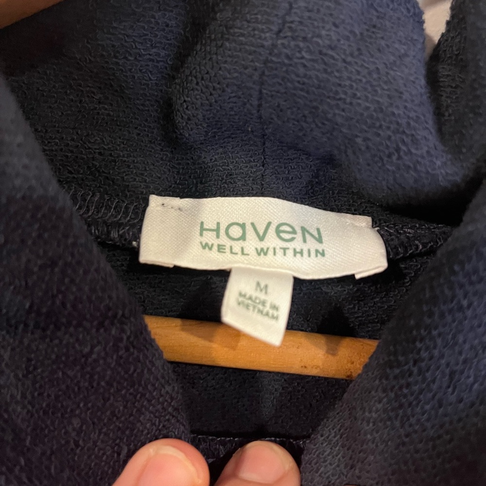 Haven well within oversized Turtleneck sweatshirt size medium navy NWT - Picture 2 of 6